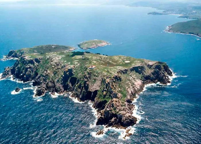 Spacious In With Sea And Mountain Views - 110 M² Malpica