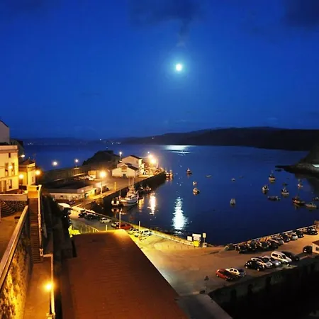 Spacious In With Sea And Mountain Views 110 M² Apartment Malpica