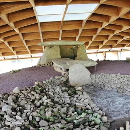 Spacious In With Sea And Mountain Views 110 M² *