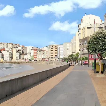 Apartment Spacious In With Sea And Mountain Views 110 M² *