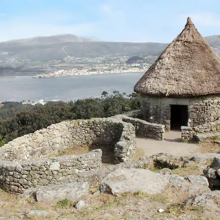 Spacious In With Sea And Mountain Views 110 M² *