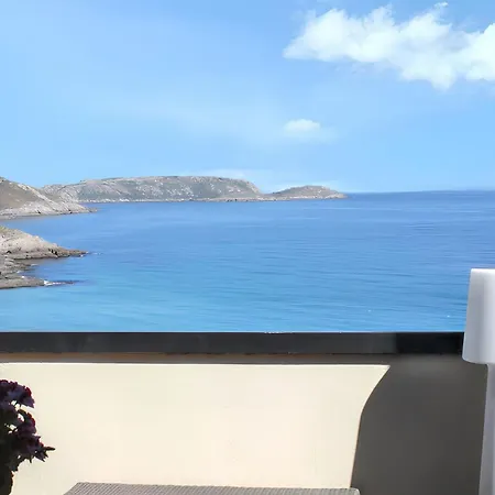 Spacious In With Sea And Mountain Views 110 M² Malpica