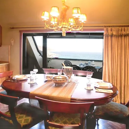 Spacious In With Sea And Mountain Views 110 M² Apartment Malpica