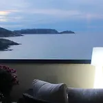 Spacious In With Sea And Mountain Views - 110 M² Lägenhet *