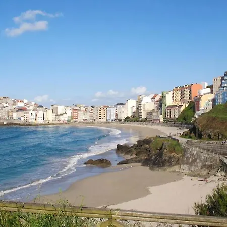 Apartment Spacious In With Sea And Mountain Views - 110 M²