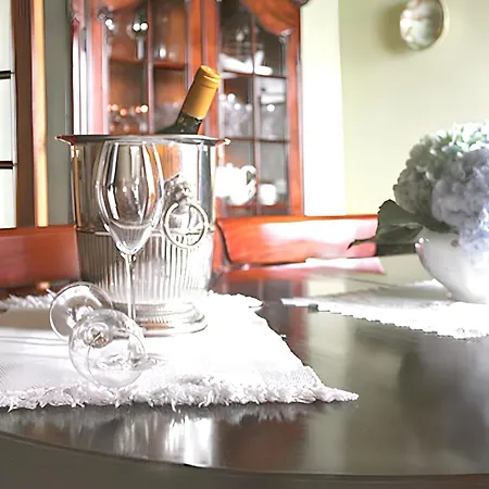 Spacious In With Sea And Mountain Views - 110 M² Apartment