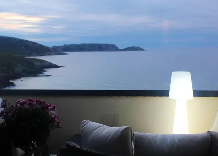 Spacious In With Sea And Mountain Views - 110 M² דירה *